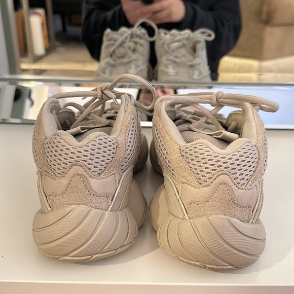 Yeezy 500 Blush - Picture 5 of 10